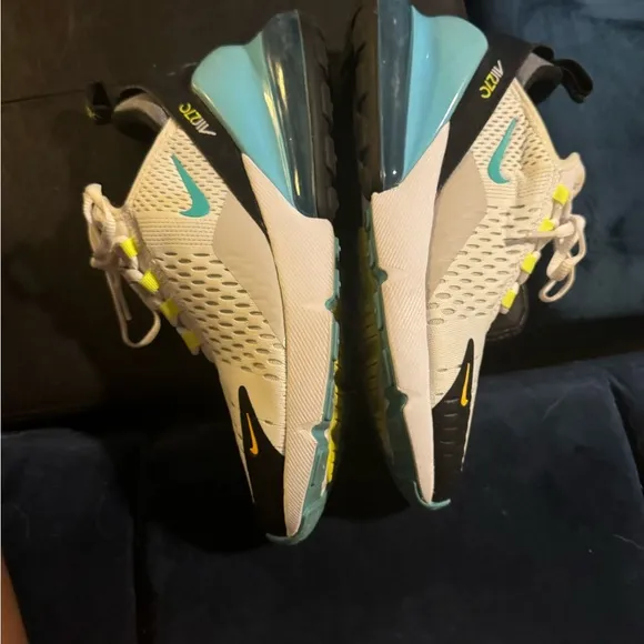 Nike Air Max 270 White and Teal Athletic Shoes