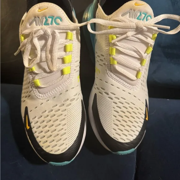 Nike Air Max 270 White and Teal Athletic Shoes