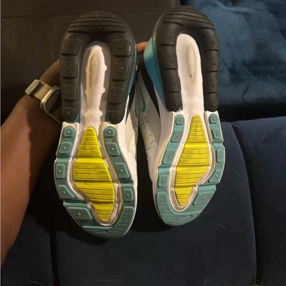 Nike Air Max 270 White and Teal Athletic Shoes