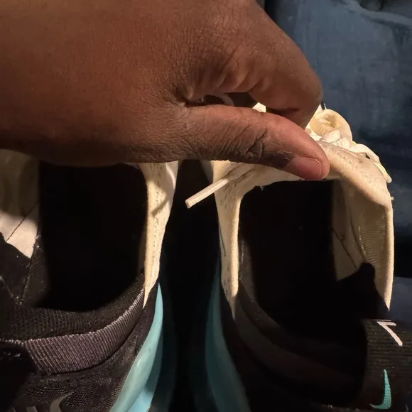 Nike Air Max 270 White and Teal Athletic Shoes