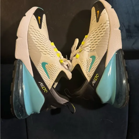 Nike Air Max 270 White and Teal Athletic Shoes