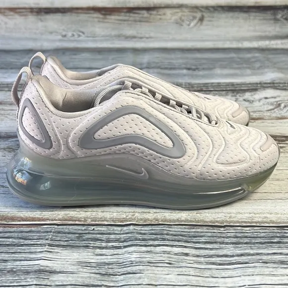 Nike Air Max 720 Vast Wolf Grey Women’s Size 6