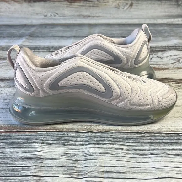 Nike Air Max 720 Vast Wolf Grey Women’s Size 6