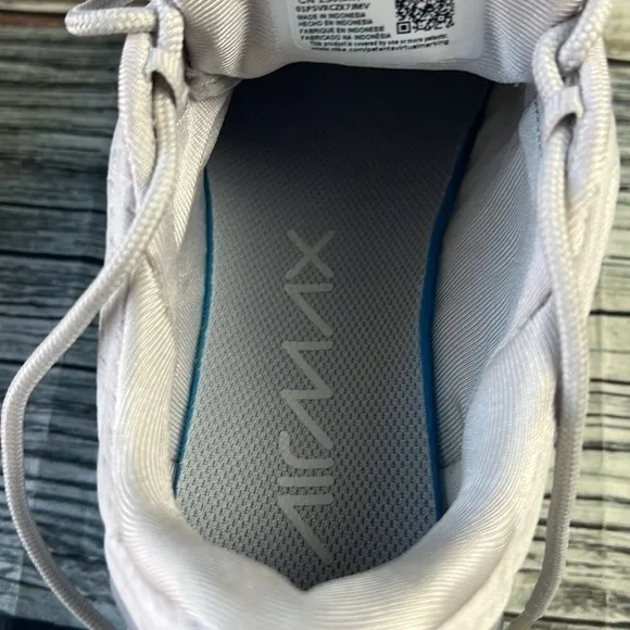 Nike Air Max 720 Vast Wolf Grey Women’s Size 6