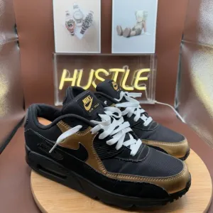 Nike Air Max 90 Essential ‘Black Gold’ 2016 Men’s Sz 11.5