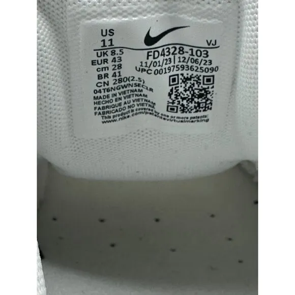 Nike Air Max 90 LV8 Womens Size 11 Men's Size 9.5 White blue Shoes FD4328 103