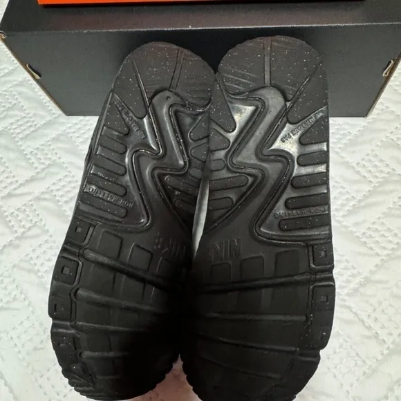 Nike Air Max 90 Triple Black LTR Grade School Boy 6.5Y Sneakers Running Shoes