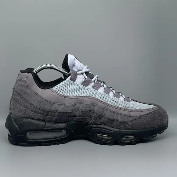 Nike Air Max 95 Anthracite Black Shoes Men’s Sz 8.5 / Women’s Sz 10