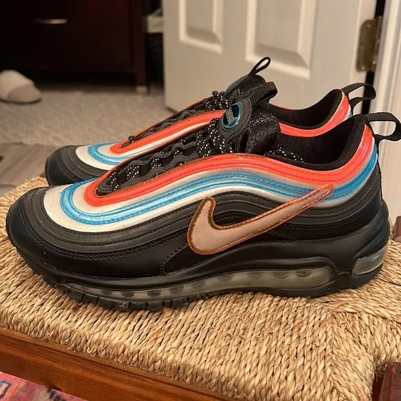 Nike air max airmax Seoul South Korea sneakers 6US /big kids ( 8 in women’s)