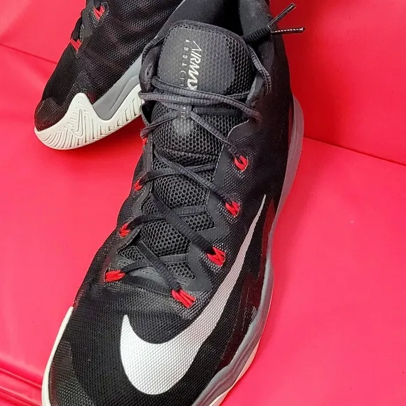Nike Air Max Audacity 2016 Mens Basketball Shoes # 843884-003 size 12