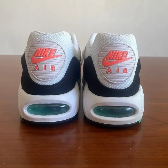 Nike Air Max Correlate White/Mango/Black/Green 511417-136 Women’s size 10.5