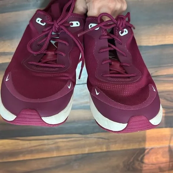 Nike Air Max Dia True Berry Teal / Tint Women’s Running Shoes Size 8.5
