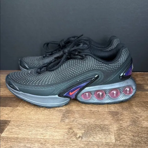 Nike Air Max Dn Women’s Shoes Size 7.5
