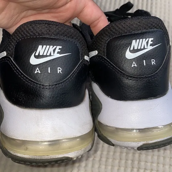 Nike Air Max Excee Men’s Black and White Sneaker Shoes
