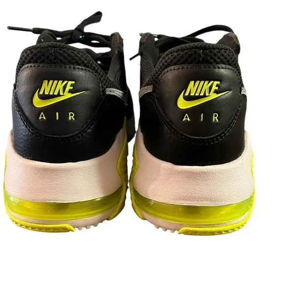 Nike air max excee men’s black shoes size 10 like new