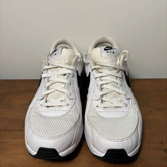 Nike Air Max Excee sneakers Shoes Size 9 Women’s CD5432-101 White Black
