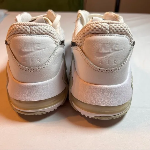 Nike Air MAX Excee White/Pure Platinum/Black Shoes Women’s Size 8