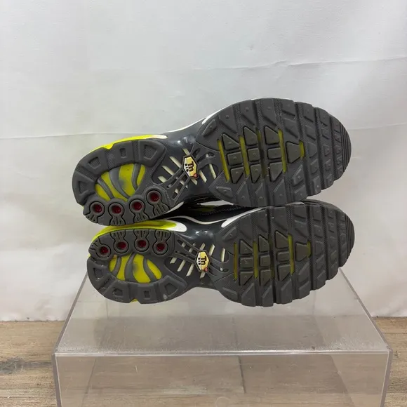 Nike Air Max Plus 'Bright Cactus' GS Shoes Size 6.5 Youth / Women’s 8