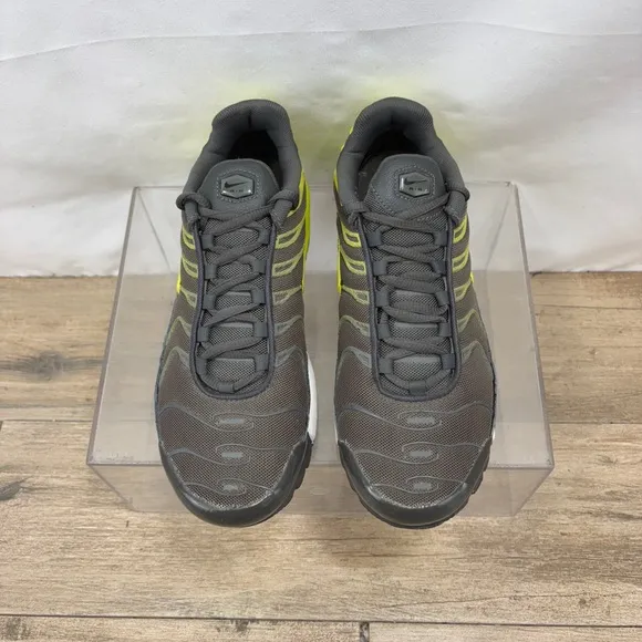 Nike Air Max Plus 'Bright Cactus' GS Shoes Size 6.5 Youth / Women’s 8