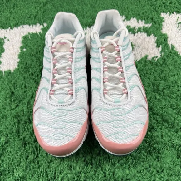 Nike Air Max Plus GS Red Stardust Jade Ice size 6.5Y Women’s size 8 CD0609-110
