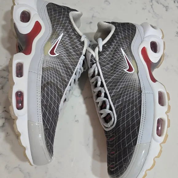 Nike Air Max Plus OG Unisex Shoes   &quot;Wave Grid Grey&quot; BV1983-001 New
