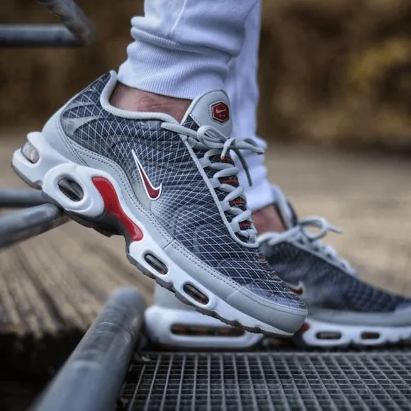 Nike Air Max Plus OG Unisex Shoes   &quot;Wave Grid Grey&quot; BV1983-001 New