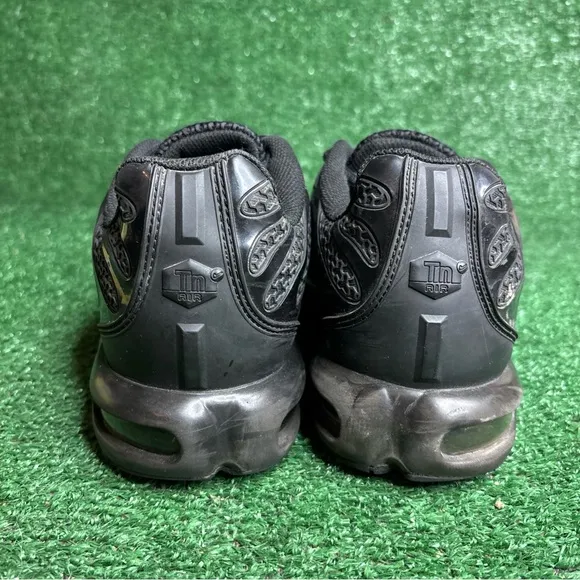 Nike Air Max Plus Triple Black 604133-050 Men’s Shoes Size 12