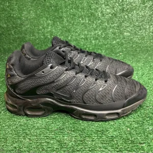 Nike Air Max Plus Triple Black 604133-050 Men’s Shoes Size 12