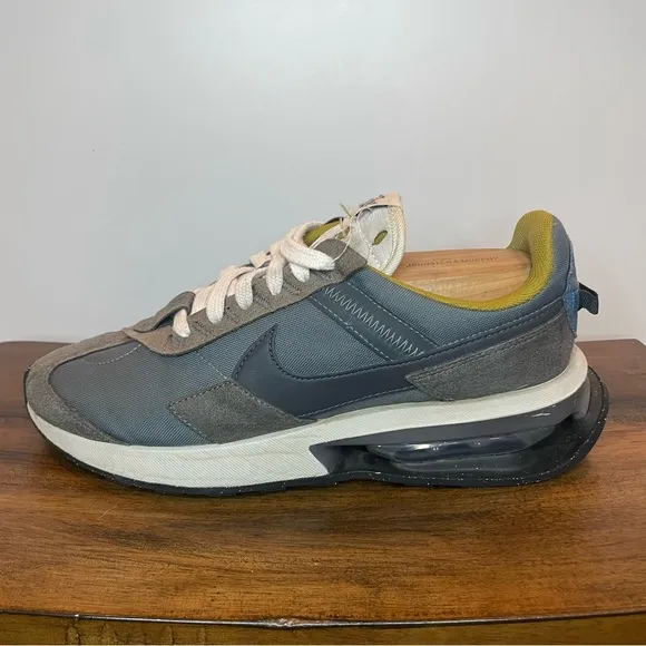 Nike | Air Max Pre-Day Shoes - Hasta Anthracite Black Gray Green ; Women’s 9