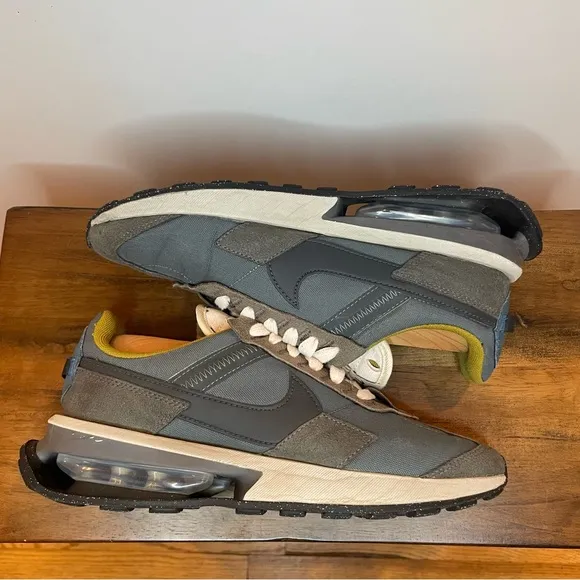 Nike | Air Max Pre-Day Shoes - Hasta Anthracite Black Gray Green ; Women’s 9