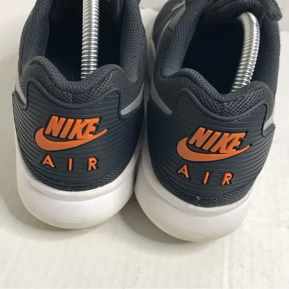 Nike Air Max Sneakers Oketo Anthracite Men’s Size 9.5 Athletic Wolf Grey Shoes