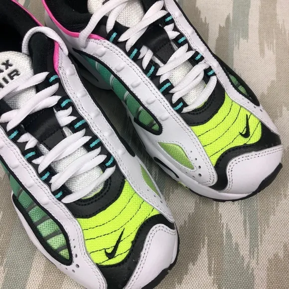 Nike Air Max TailWind 4 GS Women Shoes White/Black China Rose BQ9810102 Size 5.5
