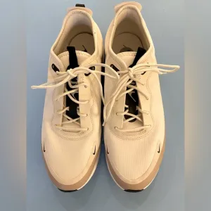 Nike Air Max women’s athletic shoes size 9 1/2