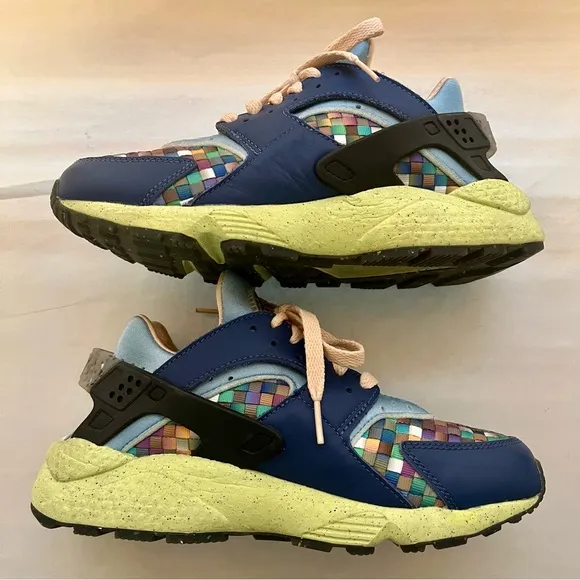 Nike Air Men’s 6/Women’s 7.5 Navy Checkerboard Huarache Crater Running Shoes