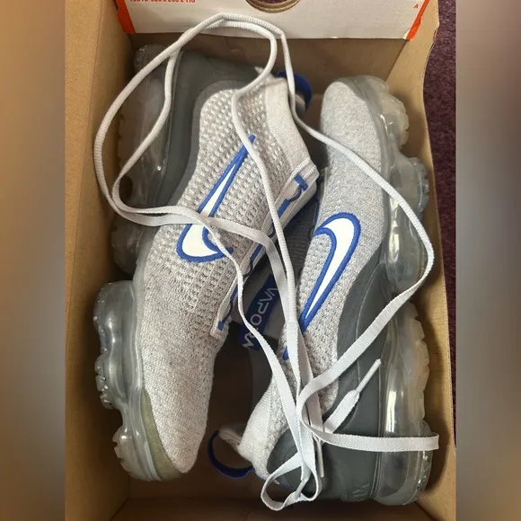 Nike Air Vapormax 2021 FK, Pure Platinum/Hyper Royal; men’s 9