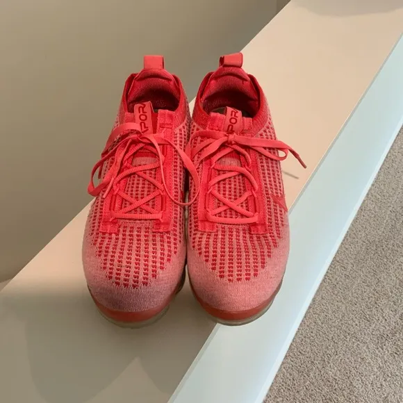 Nike Air Vapormax 2021 Flyknit red women’s size 7.5