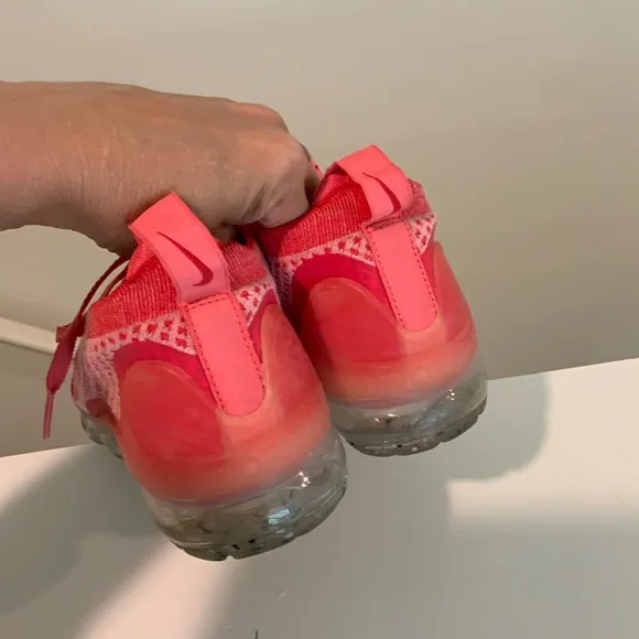 Nike Air Vapormax 2021 Flyknit red women’s size 7.5