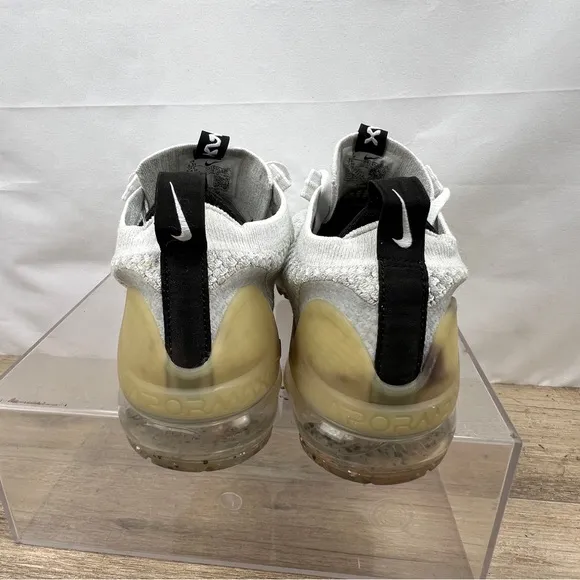 Nike Air VaporMax 2021 Flyknit Sneakers Shoes DB1550-100 Youth Size 6.5 / W8