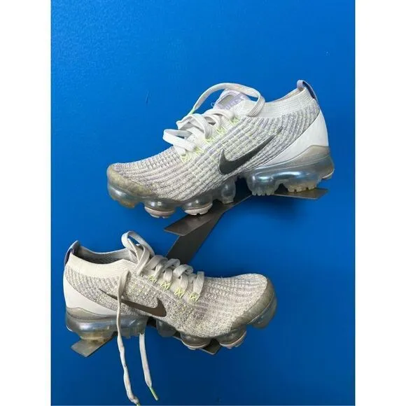 Nike Air Vapormax Flyknit 3 Barely Volt White Shoes AJ6910-102 Women’s Size 6.5