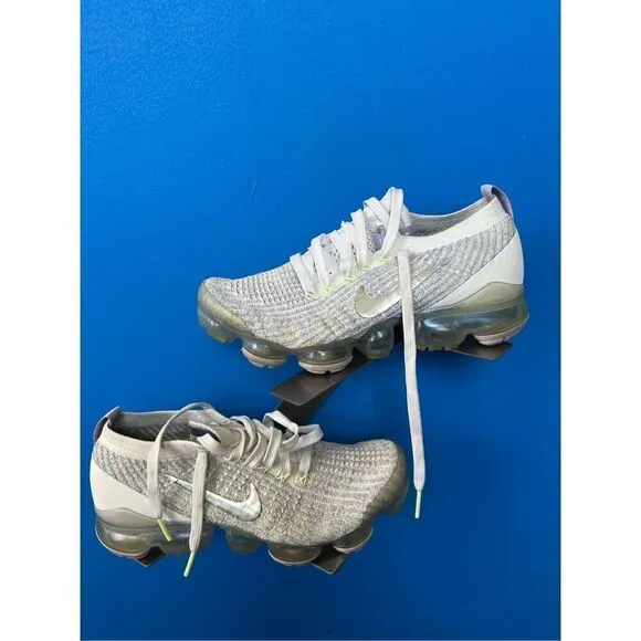 Nike Air Vapormax Flyknit 3 Barely Volt White Shoes AJ6910-102 Women’s Size 6.5
