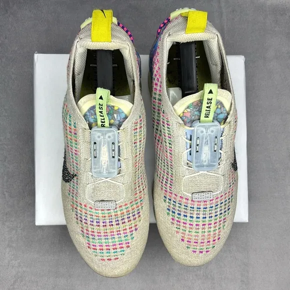 🔥🔥🔥Nike Air VaporMax Flyknit Women’s Lock Sneaker Size 7.5🔥🔥🔥