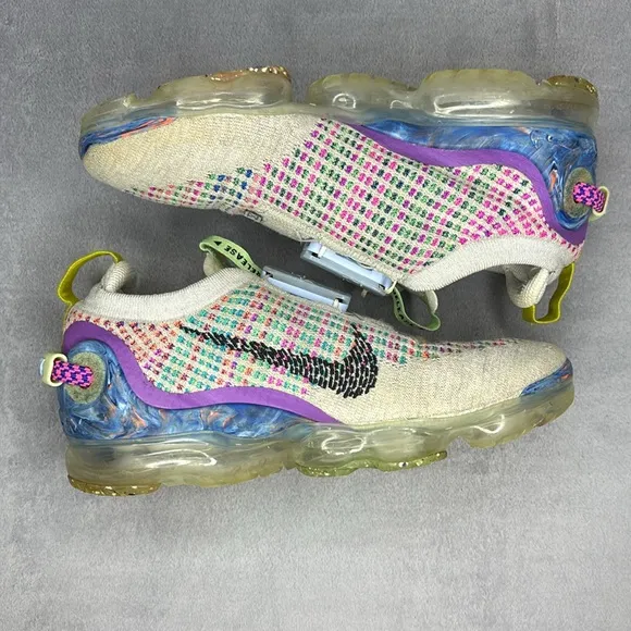 🔥🔥🔥Nike Air VaporMax Flyknit Women’s Lock Sneaker Size 7.5🔥🔥🔥