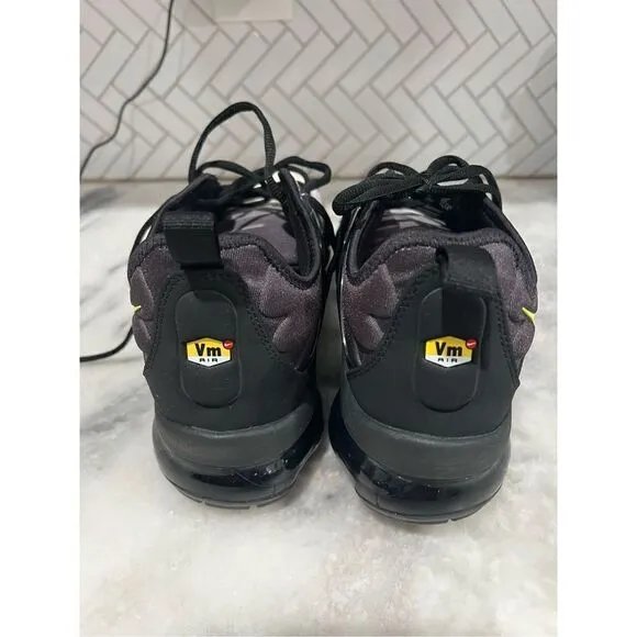 Nike Air VaporMax Plus Black Volt 924453-009 Men’s Size 10.5 Shoes RARE