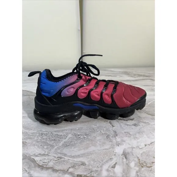 Nike Air VaporMax Plus Sneakers Women’s 8 Red Violet Blue Low Top Lace Up Shoes