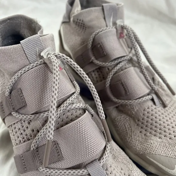 Nike Air VaporMax Utility Flyknit Shoes, Size M 7.5/EU 40.5