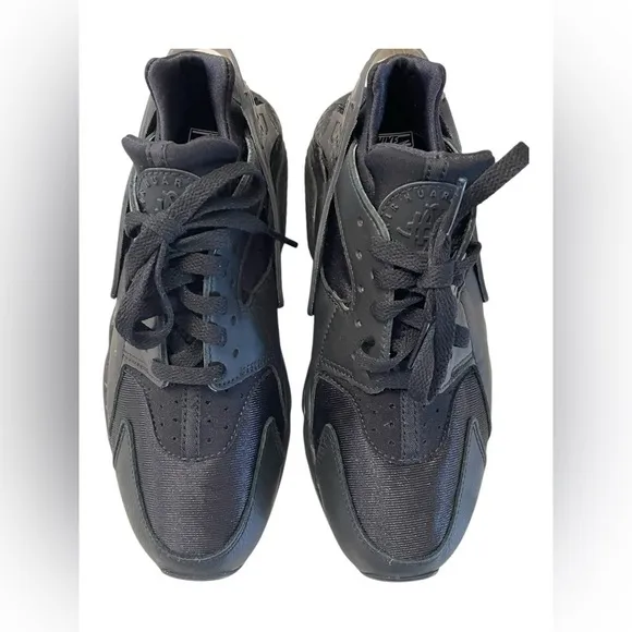 Nike‎ Air Women’s Huarache Shoes Triple Black Size 8