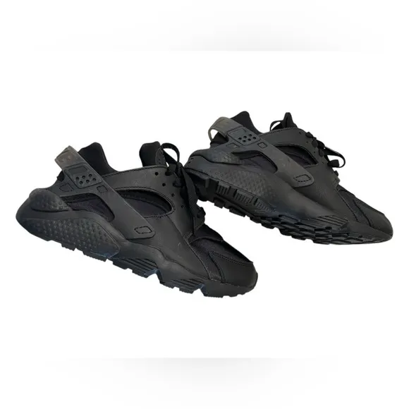 Nike‎ Air Women’s Huarache Shoes Triple Black Size 8