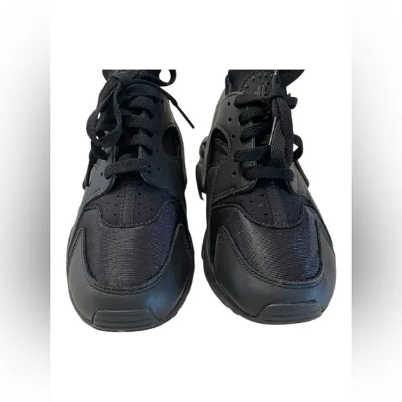 Nike‎ Air Women’s Huarache Shoes Triple Black Size 8