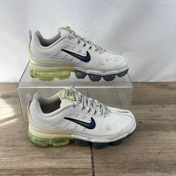 Nike Air Women’s Vapormax 360 20 Summit White Sneakers CT5063-100 Size 6.5