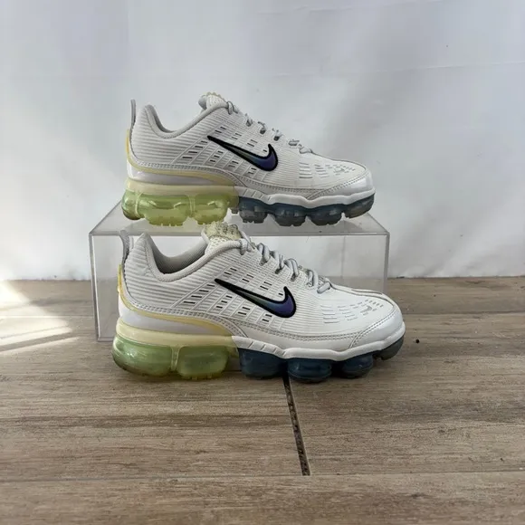 Nike Air Women’s Vapormax 360 20 Summit White Sneakers CT5063-100 Size 6.5